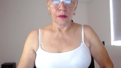 Linda Hanna online show from November 24, 5:01 pm