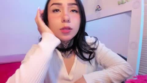 Lindaa maria  online show from October 5, 7:23 pm