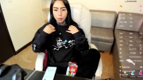 Lindaa maria  online show from October 11, 9:08 am