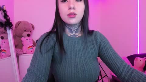 Lindaa maria  online show from November 11, 8:53 pm