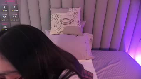 Snapshot of linda_moonrose chatting on July 28, 10:43 am Linda online show from July 28, 10:43 am