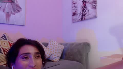 Maria Paula online show from December 23, 3:23 pm
