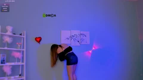 linda_save online show from March 20, 8:03 pm