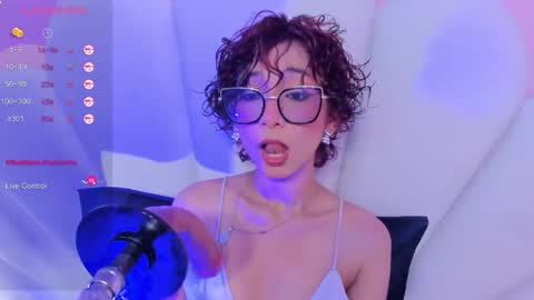 Snapshot of linda_sofi__ chatting on March 12, 7:17 pm linda_sofi__ online show from March 12, 7:17 pm