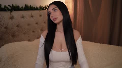 Call me Linda online show from February 7, 4:46 pm