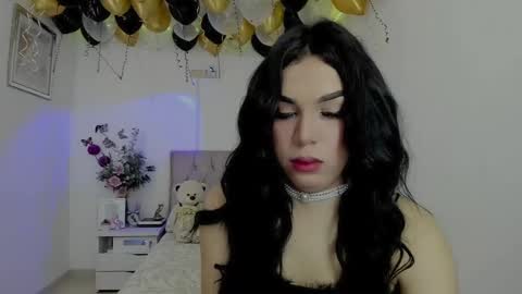   online show from February 3, 3:17 pm