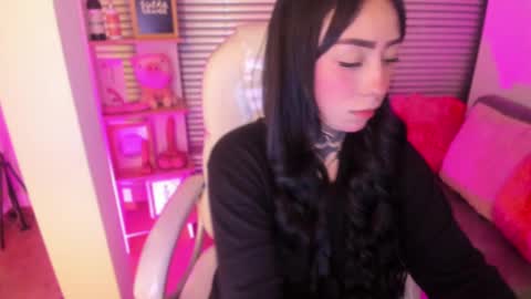 Snapshot of lindaa_miller chatting on February 18, 1:32 am linda miller online show from February 18, 1:32 am