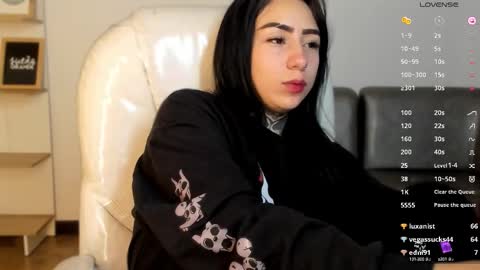 Snapshot of lindaa_miller chatting on October 11, 10:25 am linda miller online show from October 11, 10:25 am