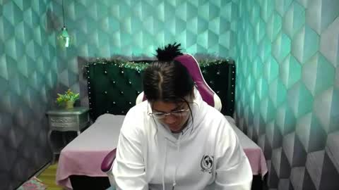    online show from January 6, 4:26 am