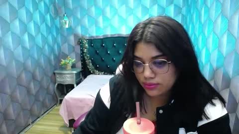    online show from January 7, 10:32 am