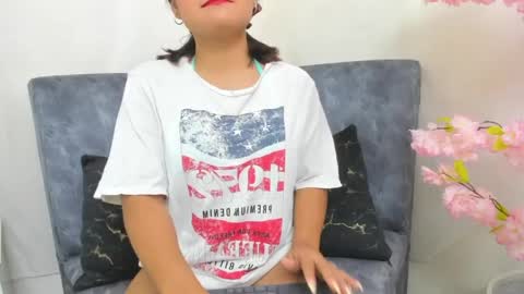 ig linda cw2 online show from May 17, 6:48 pm