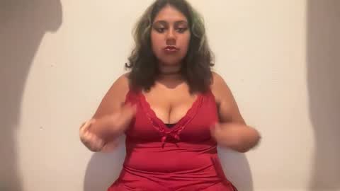lindadulce online show from June 7, 8:01 pm