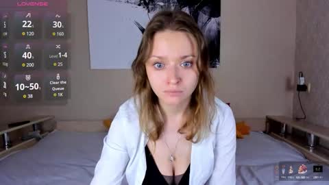Snapshot of lindaeva chatting on September 17, 9:00 am Linda online show from September 17, 9:00 am