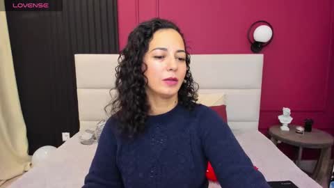 Linda online show from October 5, 1:37 am