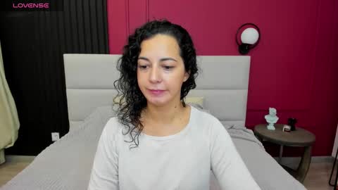 Linda online show from October 13, 1:27 am