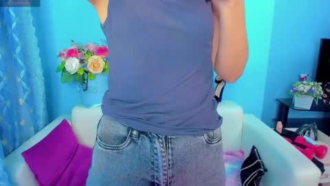 Snapshot of lindaliiii chatting on May 7, 2:39 am Linda online show from May 7, 2:39 am