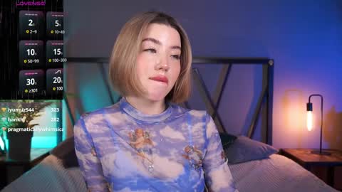 Snapshot of lindathacker chatting on January 25, 11:23 am your Linda is back online show from January 25, 11:23 am