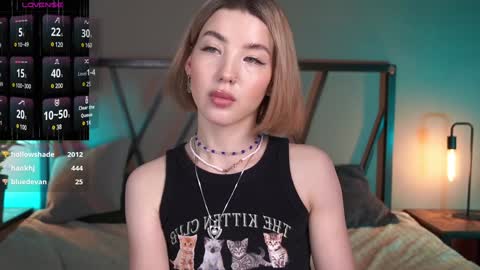 Snapshot of lindathacker chatting on January 29, 11:20 am your Linda is back online show from January 29, 11:20 am