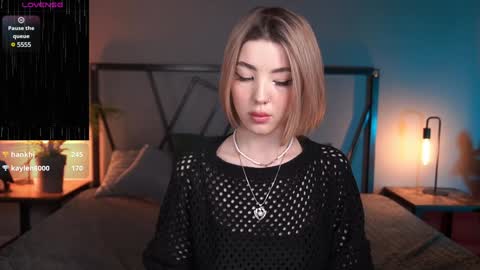 Snapshot of lindathacker chatting on February 4, 8:13 am your Linda is back online show from February 4, 8:13 am