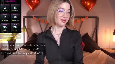 Snapshot of lindathacker chatting on February 13, 8:27 am your Linda is back online show from February 13, 8:27 am