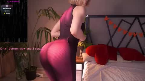 Snapshot of lindathacker chatting on September 28, 4:18 am your Linda is back online show from September 28, 4:18 am