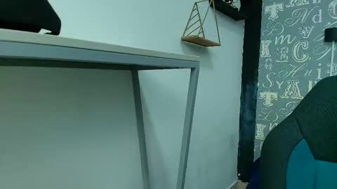  Lindsey  online show from September 10, 10:59 am