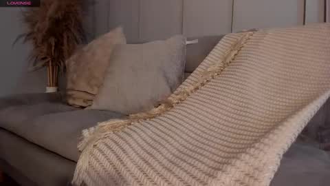 call me annie online show from December 21, 1:47 am