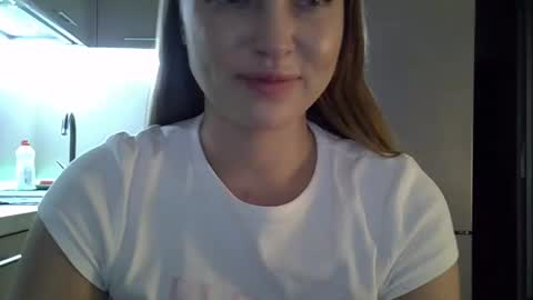 Anna online show from October 28, 1:36 pm