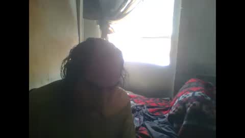 belledelfyyy online show from February 12, 8:40 pm