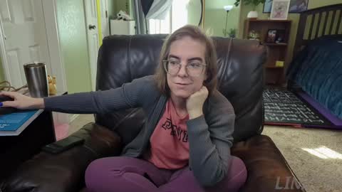 Linzy19 online show from December 10, 5:33 pm