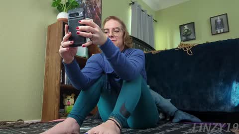 Linzy19 online show from December 15, 4:59 pm