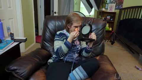 Linzy19 online show from January 8, 6:52 pm