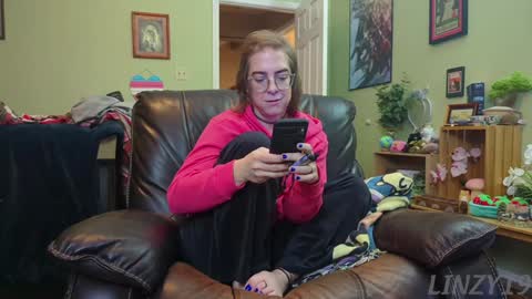 Linzy19 online show from January 23, 12:14 am