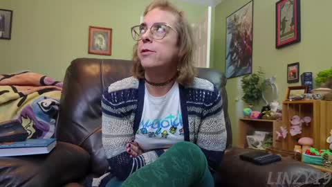 Linzy19 online show from January 24, 4:49 pm