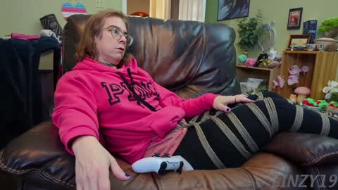 Linzy19 online show from January 25, 9:14 pm