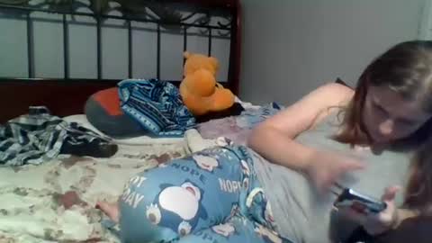 Snapshot of lion_and_bunny chatting on June 30, 12:33 am Kinky-Redneck online show from June 30, 12:33 am