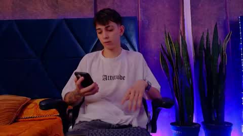 LION FOSTER online show from December 4, 9:34 pm