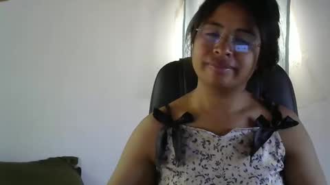 liora online show from March 26, 3:56 am