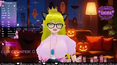 Snapshot of liorasublime chatting on October 29, 4:53 pm im Liora uwu online show from October 29, 4:53 pm