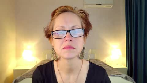 Liora Weiss online show from March 13, 5:58 am