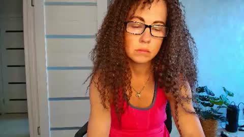 Snapshot of lioraweiss chatting on July 9, 11:25 am Liora Weiss online show from July 9, 11:25 am