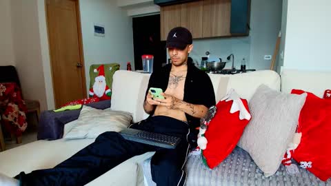 Lior Vante online show from December 17, 2:12 pm