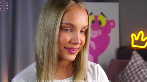 Amelia online show from November 8, 1:06 am