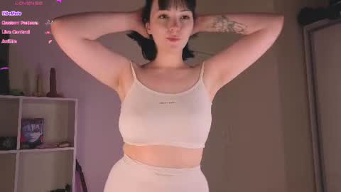 Snapshot of lirara chatting on June 17, 2:29 pm lirara online show from June 17, 2:29 pm