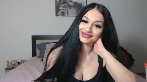 Lisa online show from December 18, 12:10 am