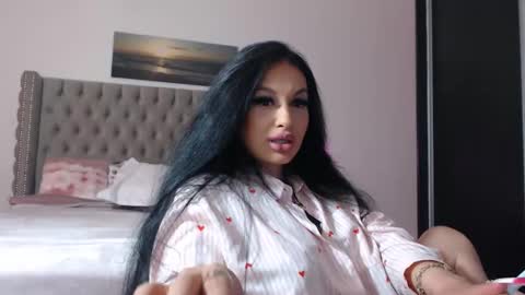 Lisa online show from April 13, 8:14 pm