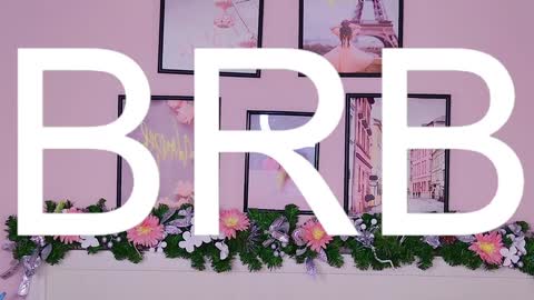 Snapshot of lisa_adam chatting on December 16, 10:18 am lissi online show from December 16, 10:18 am