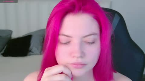 Snapshot of lisa_adam chatting on February 3, 4:14 am lissi online show from February 3, 4:14 am