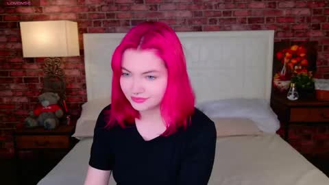 Snapshot of lisa_adam chatting on February 10, 7:15 am lissi online show from February 10, 7:15 am