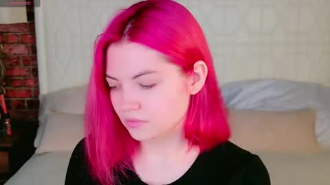 Snapshot of lisa_adam chatting on February 13, 8:06 am lissi online show from February 13, 8:06 am